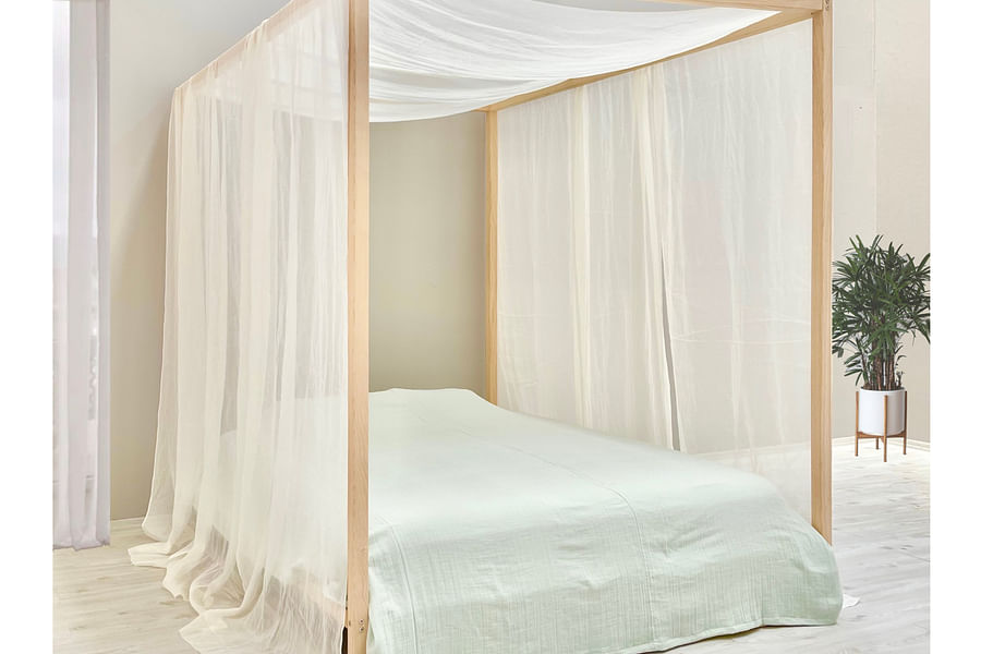 elegant silk drapes for canopy bed