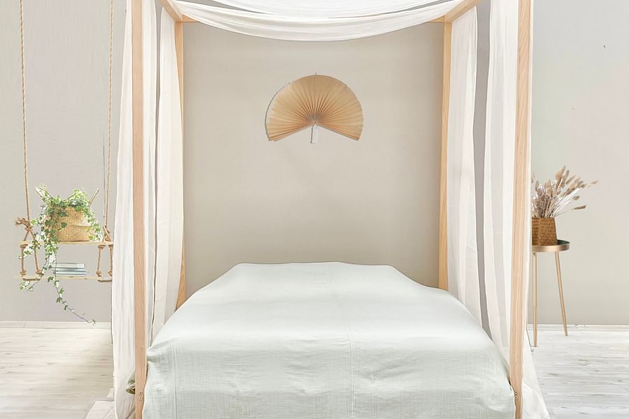 french provincial canopy bed frame