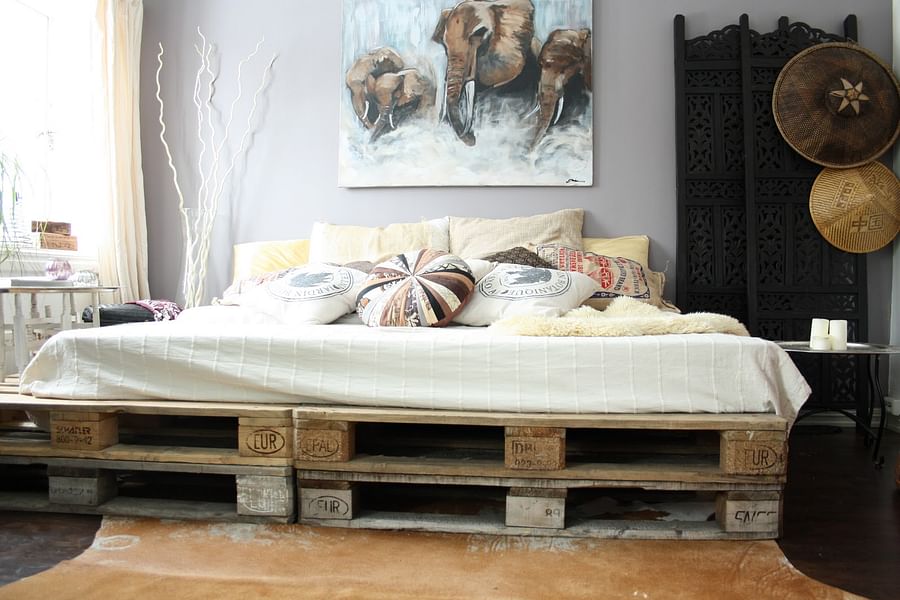 rustic pallet bed frame