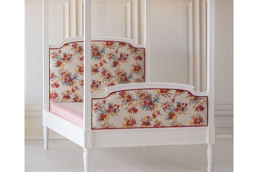 white canopy bed frame