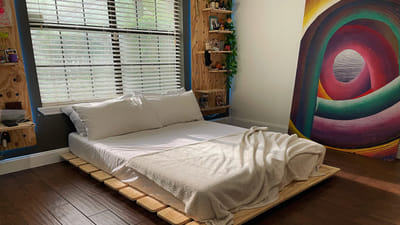 The Advantages of a Floor Bed Frame: A Minimalist Approach to Sleeping